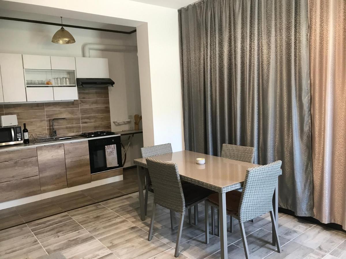 Apartamento La Belle Vie Năvodari Exterior foto